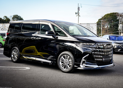 丰田油电混动阿尔法