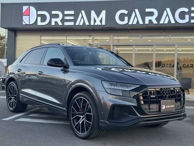 2022年奥迪Q8 55TFSI Sline 四驱