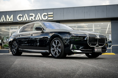 BMW 740i