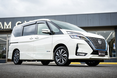 尼桑セレナ e_POWER